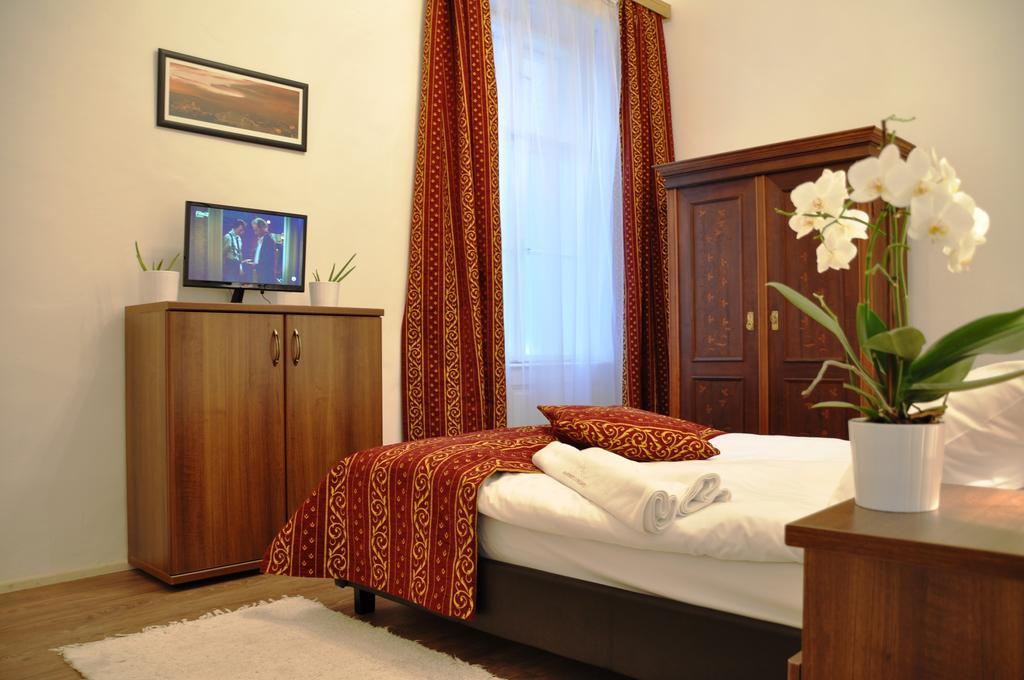 Green Terrace Apartment บูดาเปสต์ ภายนอก รูปภาพ